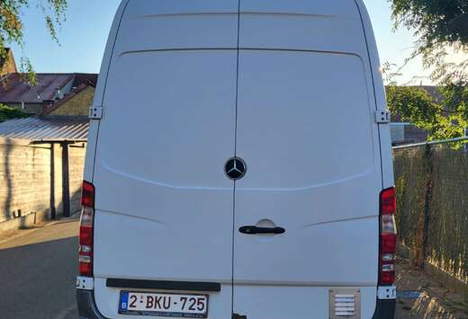 Mercedes-Benz 519 3.0 CDI V6 A2H2