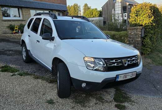 Dacia 1.6i 4x2 Ambiance