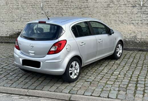 Opel 1.4 BENZINE  AUTOMAAT  055.000 KM