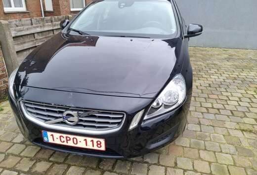 Volvo S60 D3 Geartronic Momentum