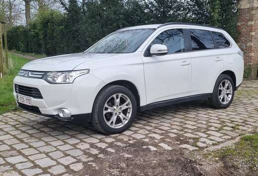 Mitsubishi 2.2 DI-D 4WD Diamant Edition