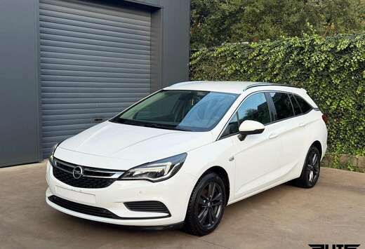 Opel Sports Tourer LED / Carplay / PDC/ 12 M garantie