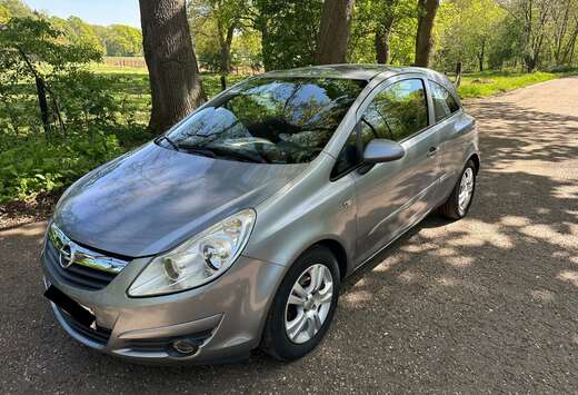 Opel Corsa 1.2 Enjoy
