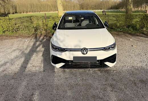 Volkswagen AKRAPOVIC/PANO/FULL OPTION