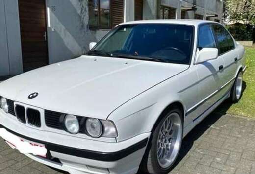 BMW CUIR, TOIT OUVRANT