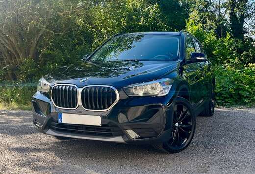 BMW X1 1.5iA sDrive18 / AUTO / CARPLAY / CAM / NAVI /