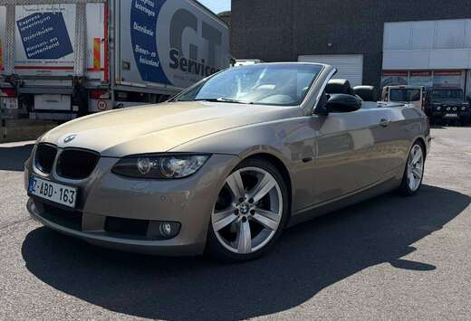 BMW Cabriolet 320iA / 18\