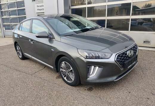 Hyundai GDi ISG Feel 6-DCT