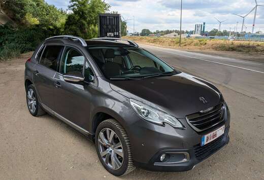 Peugeot 2008 1.2i PureTech Allure S