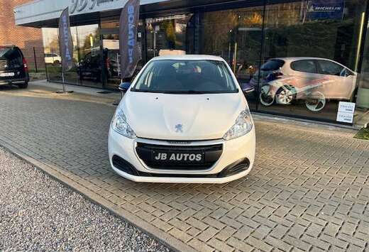 Peugeot 208 1.2i  Like