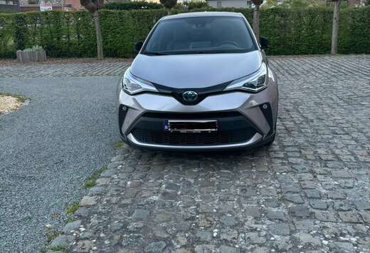 Toyota Hybrid 2.0i VVT-i C-Hic E-CVT