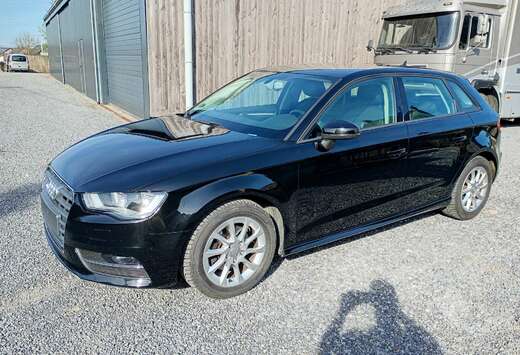 Audi Sportback 1.6 TDi ultra Attraction