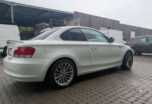 BMW 120i coupé benzine ketting + koppeling vernieuwd