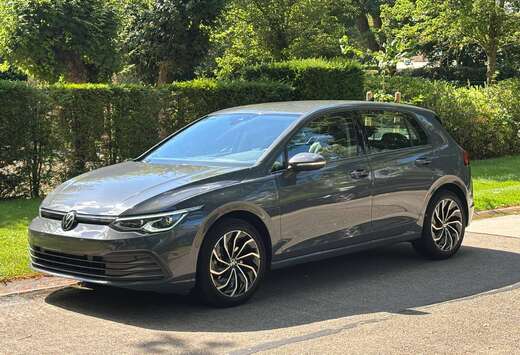 Volkswagen Golf 1.5 TSI / NAVI / CARPLAY / SPORT ZETE ...