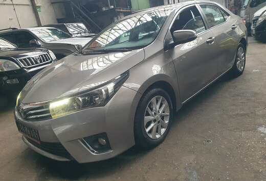 Toyota Corolla 1.4 D-4D Lounge