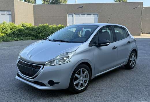 Peugeot 68 VTI Access gekeurd voor verkoop met carpas