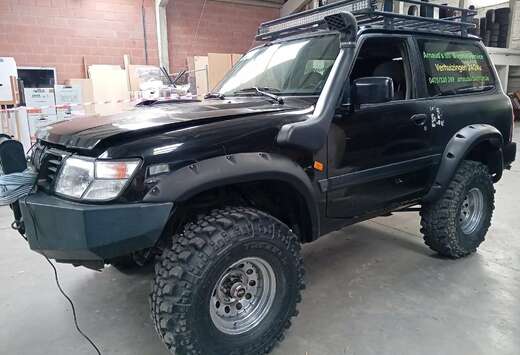 Nissan NETTO €12.500 voor 2 offroad nissan Patrol 2 ...