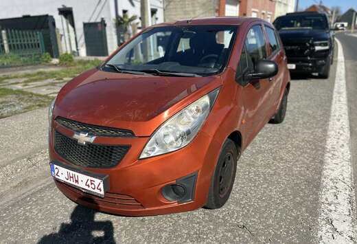Chevrolet 1.0i +