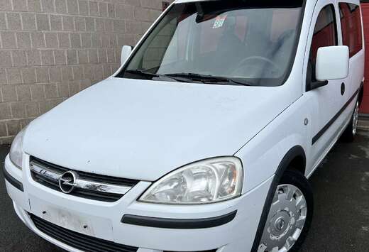 Opel Tour 1.3 DT CDTi Essentia + 5 PLACES