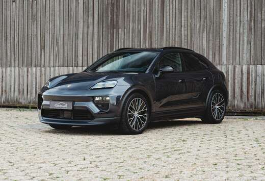 Porsche 4 EV 100Kw/h /Pano/Bose /Matrix LED/Elek.trek ...