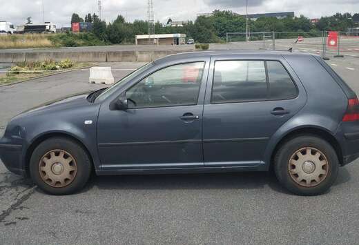 Volkswagen 1.4i Base Edition