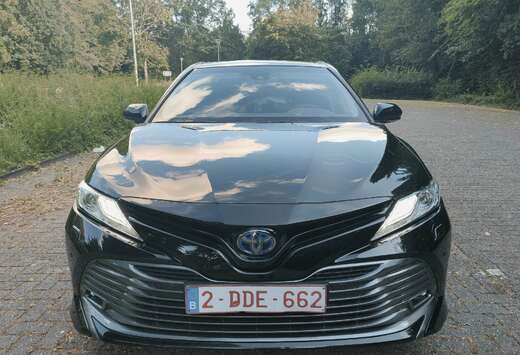 Toyota Hybrid 2.5 Premium e-CVT