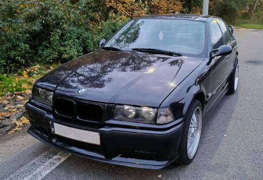 BMW E36 318i