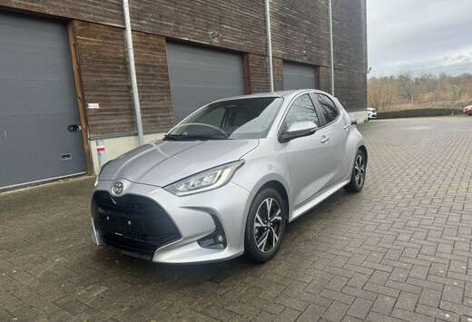 Toyota Hybrid 116 1.5 VVT-i Teamplayer 5 ANS GARANTIE