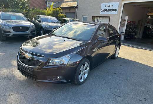 Chevrolet Cruze 1.8 Automatik LTZ