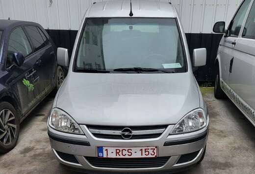 Opel Combo Tour 1.4i XEP Essentia (Hayon/Achterklep)