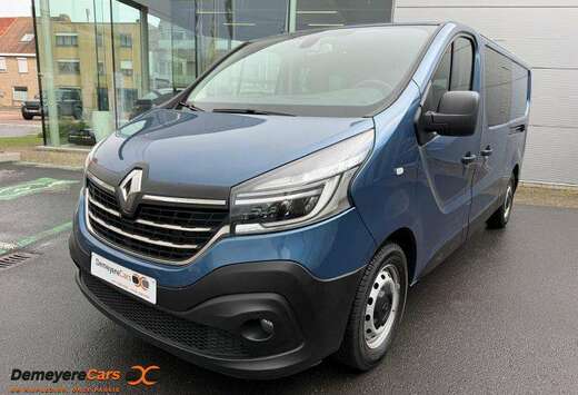 Renault III Grand Confort DUBBELE CABINE  6 PLAATSEN