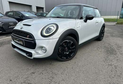 MINI , 2.0 benzine 163  pk.