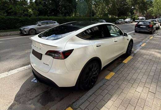Tesla Model Y 72.5 kWh Dual Motor Performance (377 kW ...