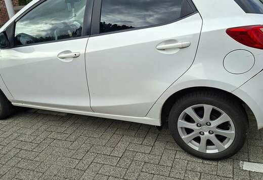 Mazda 1.3i Sport Navigator