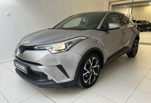 Toyota C-LUB 1.8 HYB CVT