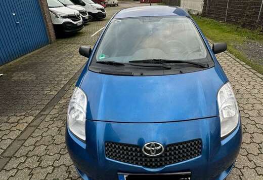 Toyota 1.0i VVT-i Yaris+