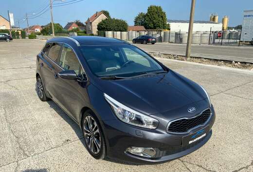 Kia 1.6 CRDi Sense*PANO*LEDER*XENON*GPS*CAMERA