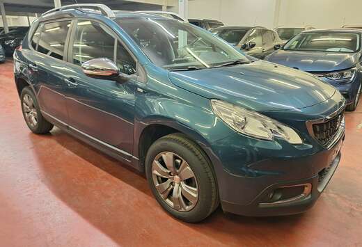 Peugeot 2008 1.2i PureTech Active