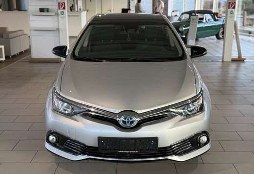 Toyota Toyota Auris HSD 2016 Design Edition 1.8l VVTi