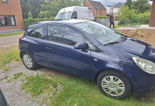Opel Corsa 1.2i Essentia