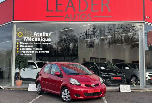 Toyota 1.0 ESSENCE 68CV - AIRCO - 5 PORTES