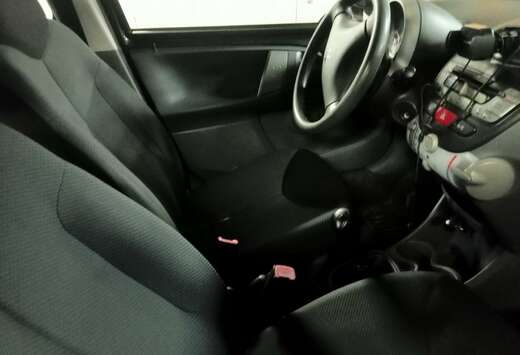 Peugeot 1.0i 12v Urban
