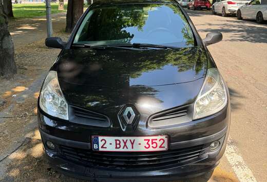 Renault Clio 1.2i 16v Community
