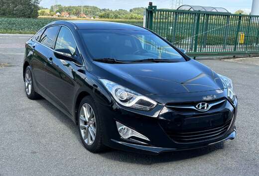 Hyundai Hyundai i40 1.6 essence Airco GPS