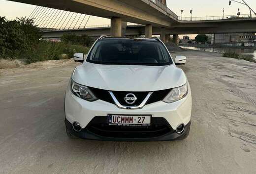 Nissan Qashqai 1.6 dCi 2WD N-Connecta Xtronic