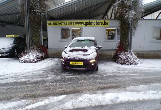 Citroen 1.2 82cv mauve 04/15 76.604km Airco GPS Camé ...