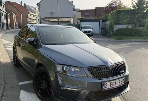 Skoda 2.0 TDI (Green tec) DSG RS