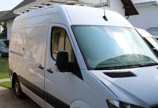 Mercedes-Benz 311 2.1 CDI L2H2 RWD