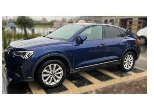 Audi Q3 45 TFSIe Sportback S tronic