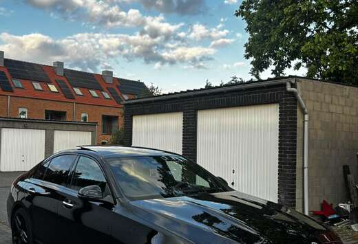 Mercedes-Benz e PHEV AMG Line (230 kW)
